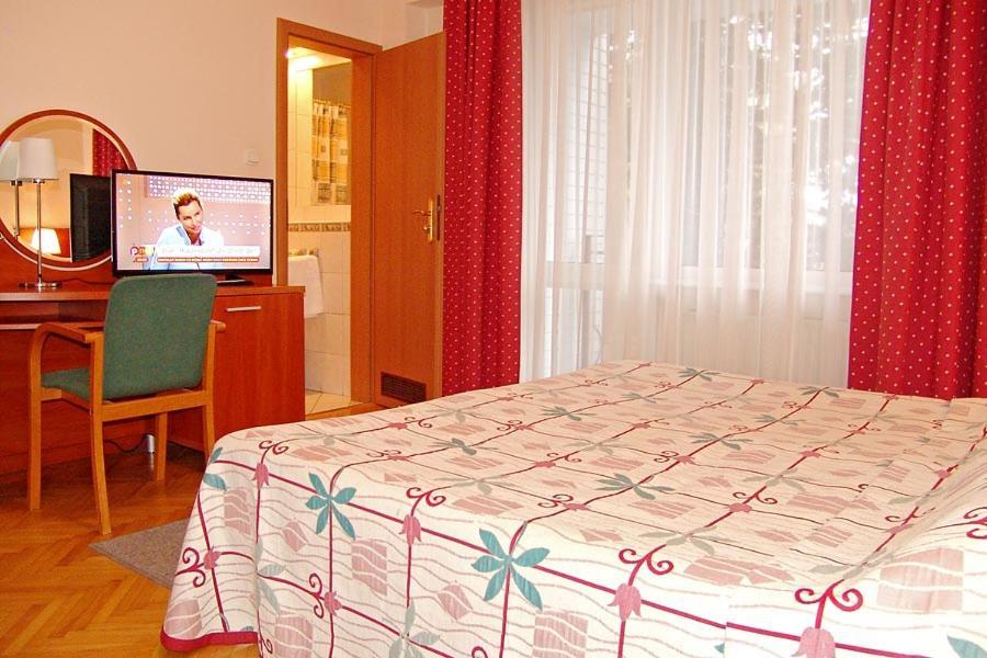 Jastrzębia Góra Hotel Europa מראה חיצוני תמונה